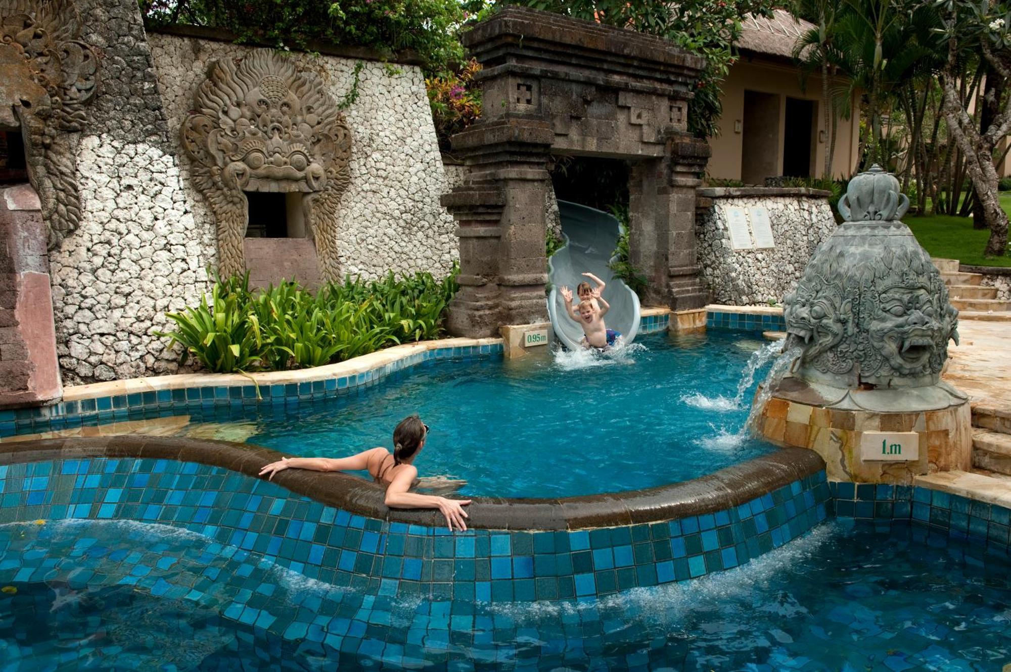 Ayana Resort Bali Jimbaran Exterior foto Waterbom Bali