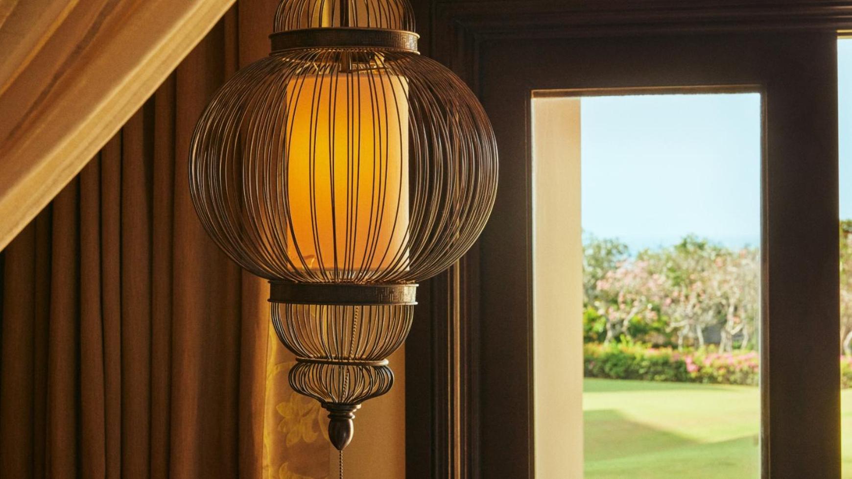 Ayana Resort Bali Jimbaran Exterior foto A Thai-style lamp