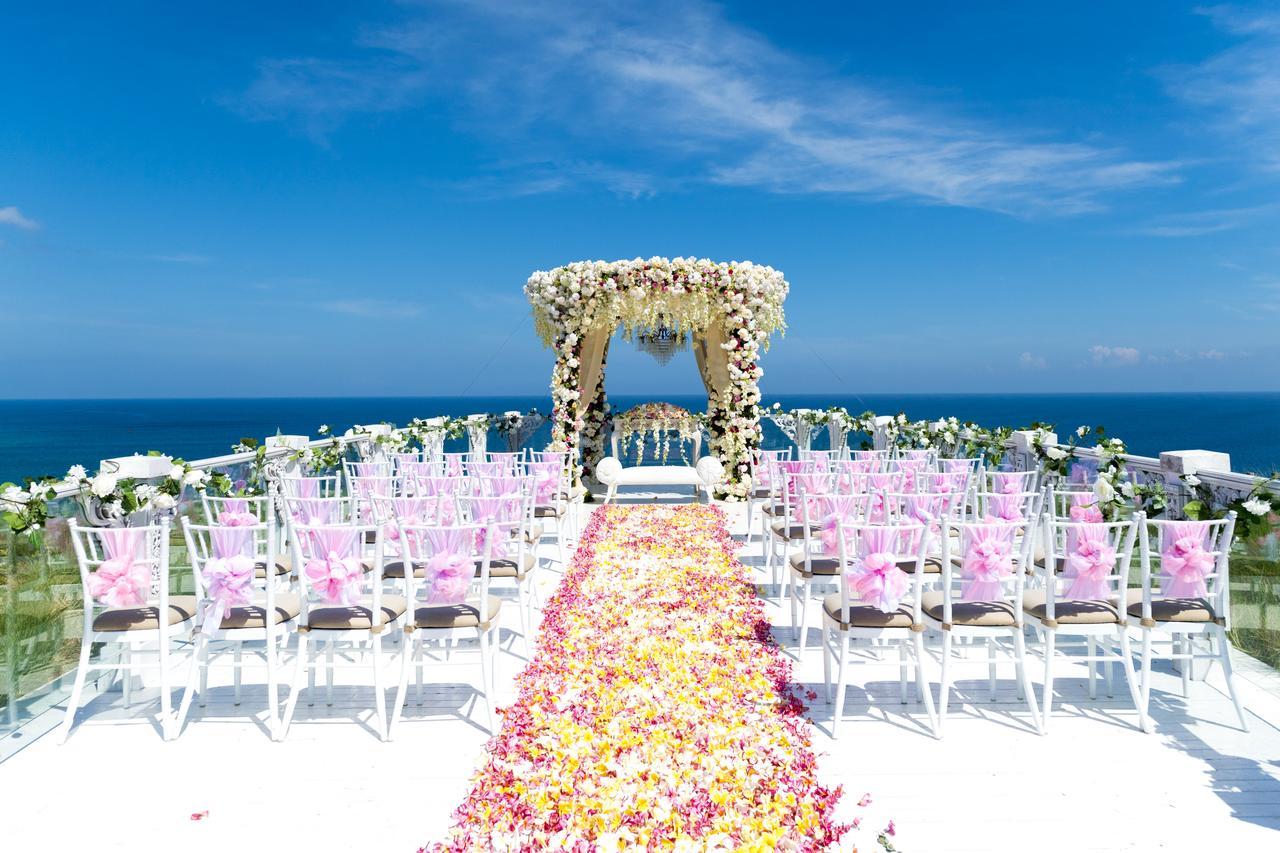 Ayana Resort Bali Jimbaran Exterior foto Wedding venue in Phuket, Thailand